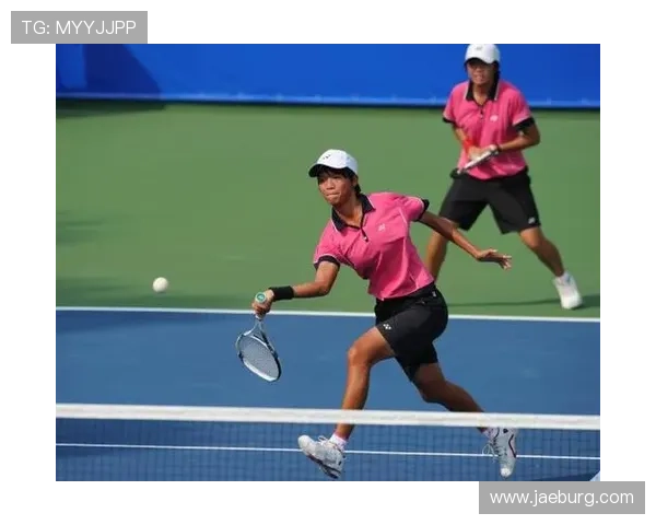 武汉网球队进攻策略分析与比赛表现的得失总结