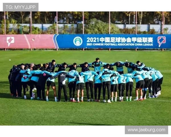 武汉足球队在亚运会积分榜上以94分稳居第一名展现强劲实力