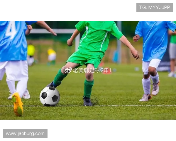 老梁深度解析足球明星收入背后的秘密与真相