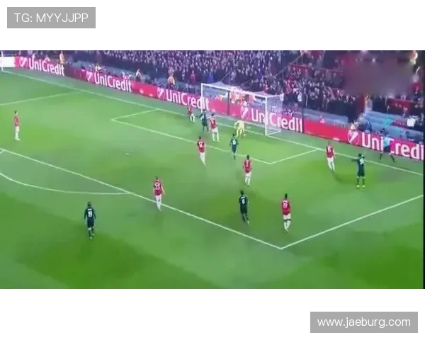 国内足球明星学霸的双重人生如何在绿茵场与学术殿堂中游刃有余